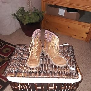 Girls Boots